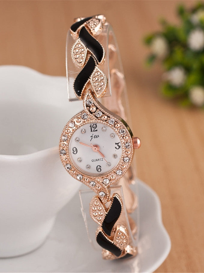 Stilfull Elegans – Fashionable All-match Women's Love Strap Diamond Watch