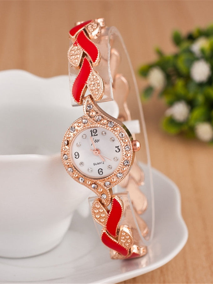 Stilfull Elegans – Fashionable All-match Women's Love Strap Diamond Watch